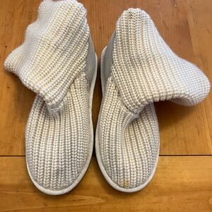 Ugg brand kids knit boots